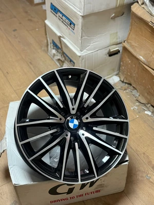 5/120 17 רוחב8 ET25 CB72.56