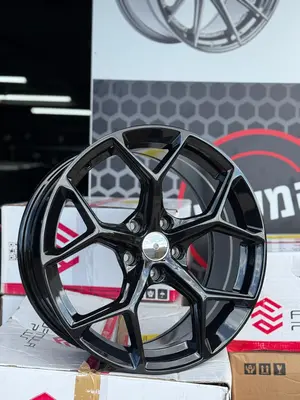 5/114 18 רוחב8 ET35 CB67.1