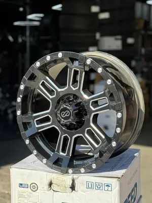 5/127 18 רוחב8.5 ET20 CB71.6