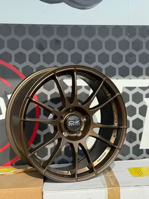 ג'נטים לרכב OZ Racing 5/112 18 רוחב8 ET45 CB/L