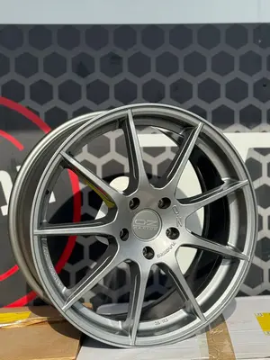 ג'נטים לרכב OZ Racing 5/112 18 רוחב8 ET45 CB/L