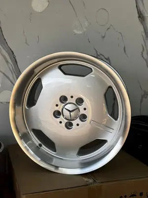 5/112 17 רוחב קדמי 8 רוחב אחורי 9 ET33 CB66.6