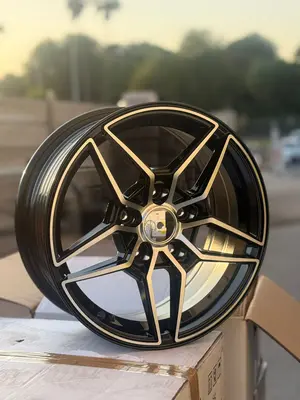 5/114 15 רוחב6.5 ET35 CB73.1