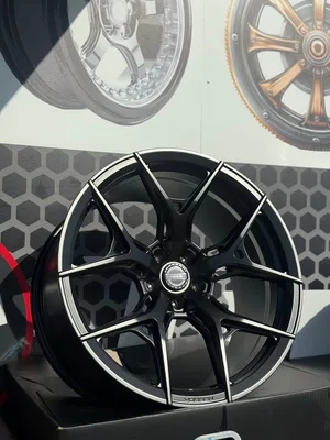 5/112 19 קדמי אחור20 שתי רוחבים רוחב קדמי9.5 רוחב אחורי10.5 ET קדמי18 ET 18