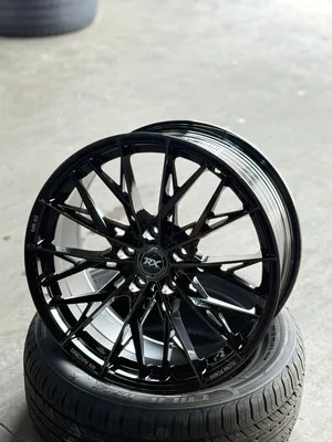 5/113 18 רוחב 8.5 ET40 CB73.1