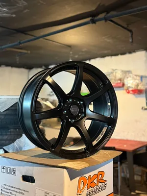 5/114 18 רוחב8.5 ET28 CB73.1