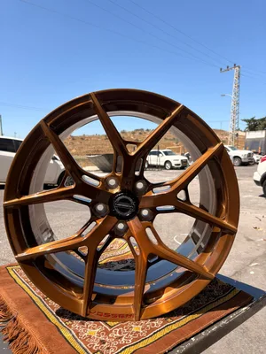 5/120 19 רוחב קדמי 8.5 אחורי 9.5 ET28 CB72.6